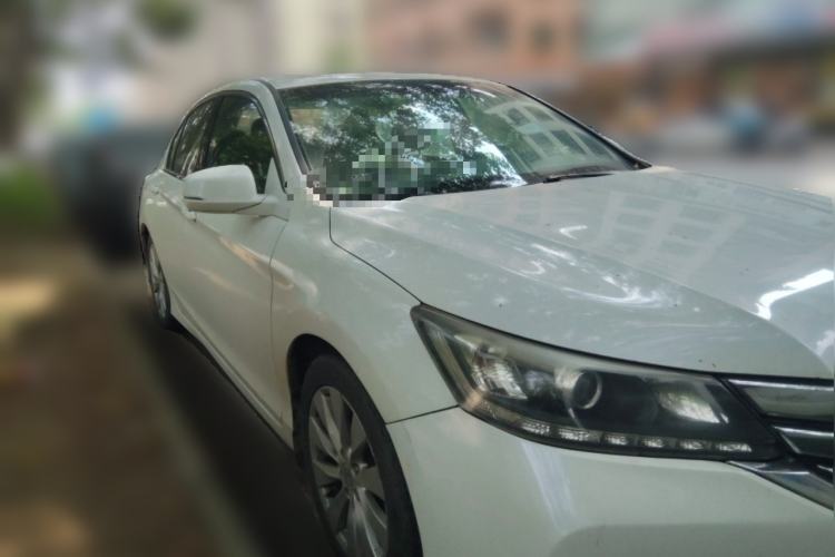 Used Honda Accord 2014 2.4L LX Comfort Edition Front Right 45 Deg