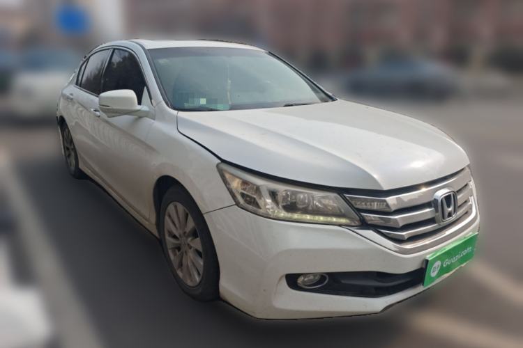 Used Honda Accord 2014 2.4L EX Luxury Edition Front Right 45 Deg