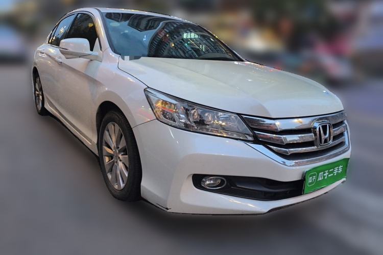 Used Honda Accord 2014 2.4L EX Luxury Edition Front Right 45 Deg