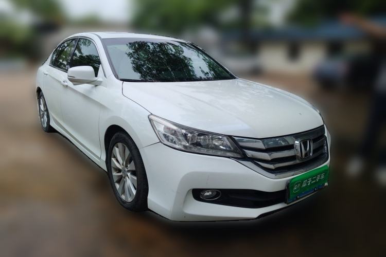 Used Honda Accord 2014 2.4L EX Luxury Edition Front Right 45 Deg