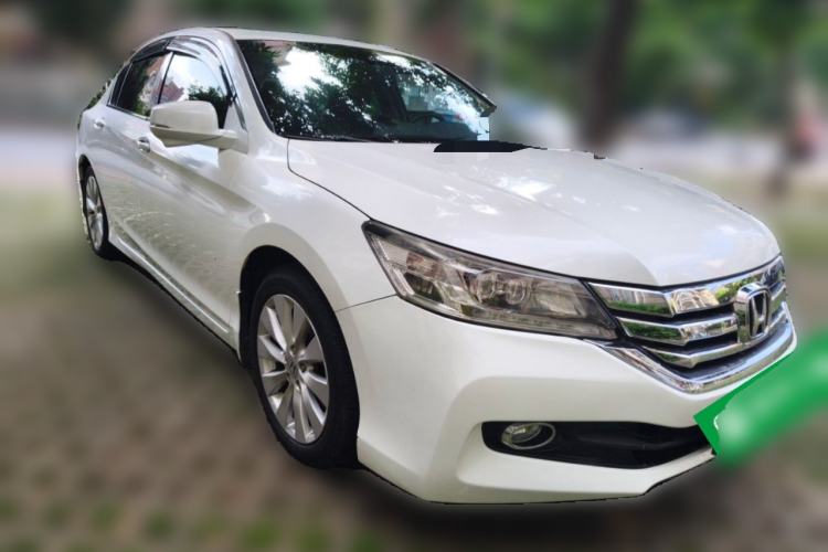 Used Honda Accord 2014 2.4L EX Luxury Edition Front Right 45 Deg