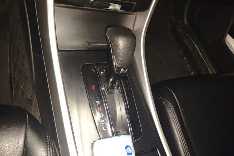 Used Honda Accord 2014 2.0L LX Comfort Edition Gear Lever