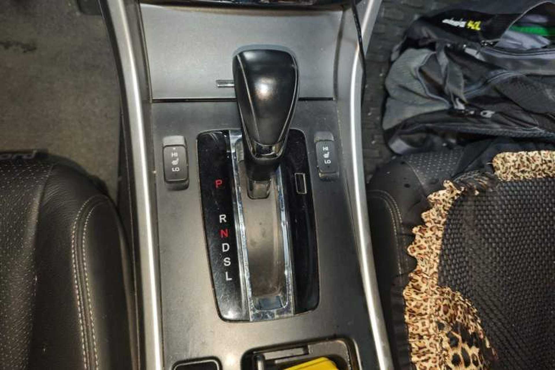 Used Honda Accord 2014 2.0L EX Luxury Edition Gear Lever