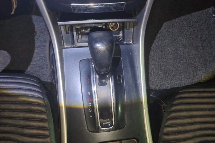 Used Honda Accord 2014 2.0L LX Comfort Edition Gear Lever
