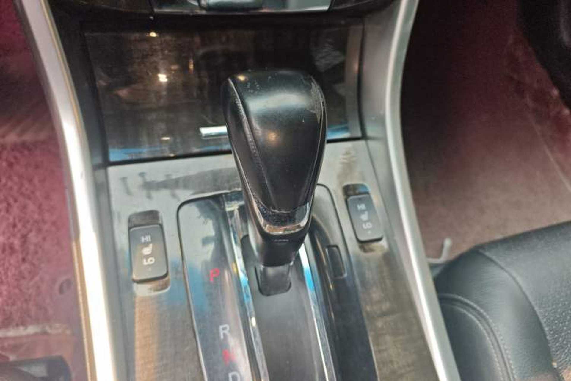 Used Honda Accord 2014 2.4L EX Luxury Edition Gear Lever