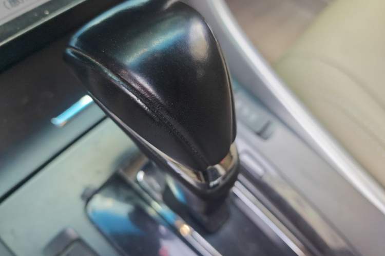 Used Honda Accord 2014 2.0L EX Luxury Edition Gear Lever