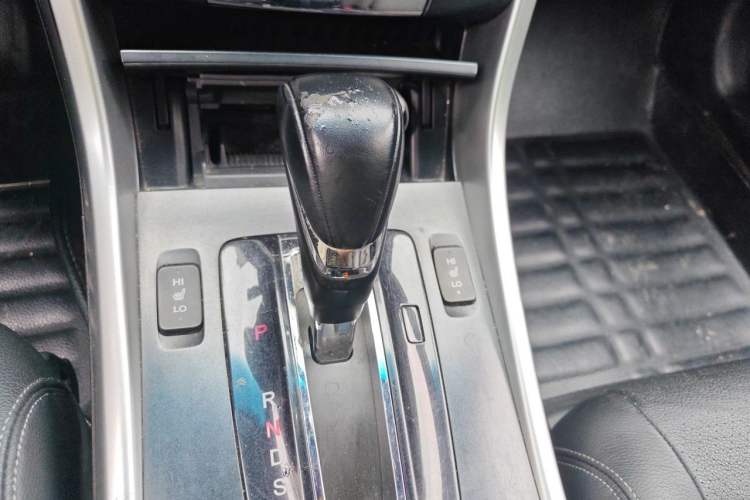 Used Honda Accord 2014 2.0L EX Luxury Edition Gear Lever