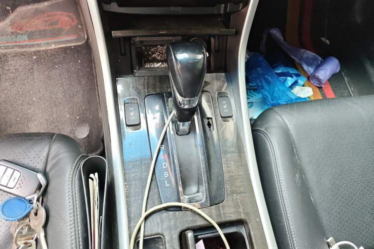 Used Honda Accord 2014 2.4L EX Luxury Edition Gear Lever