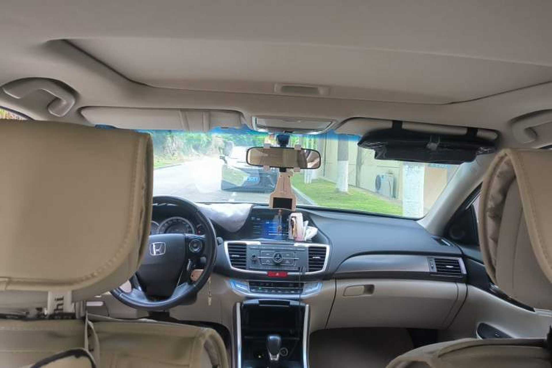 Used Honda Accord 2014 2.0L EX Luxury Edition Headliner