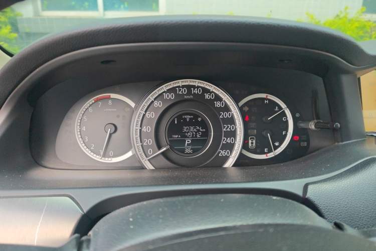 Used Honda Accord 2014 2.0L EX Luxury Edition Instrument Cluster