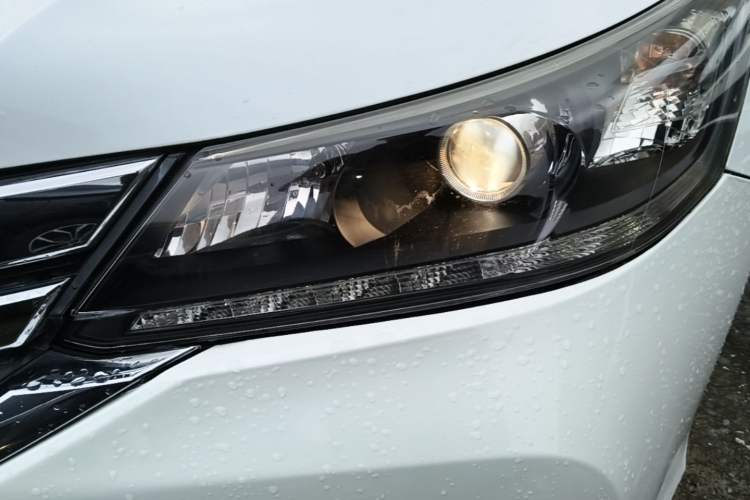 Used Honda Accord 2014 2.0L LX Comfort Edition Left Front Headlight