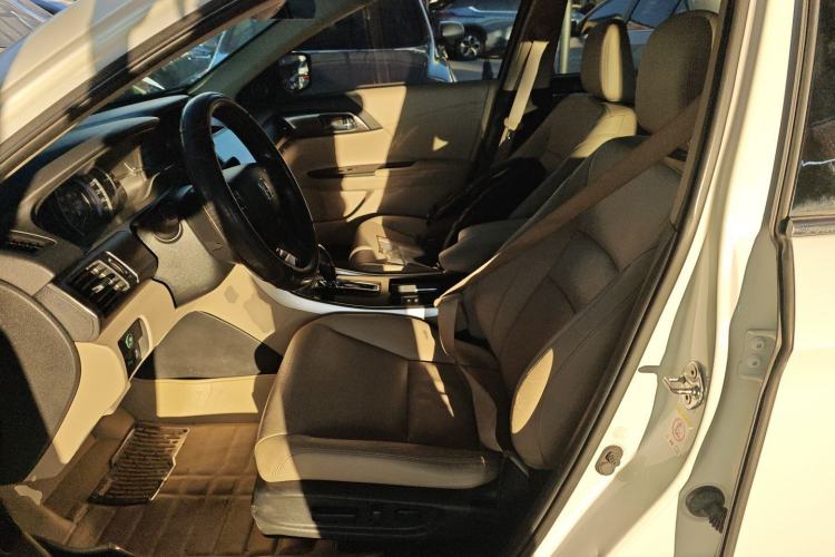 Used Honda Accord 2014 2.0L EX Luxury Edition Left Front Seat