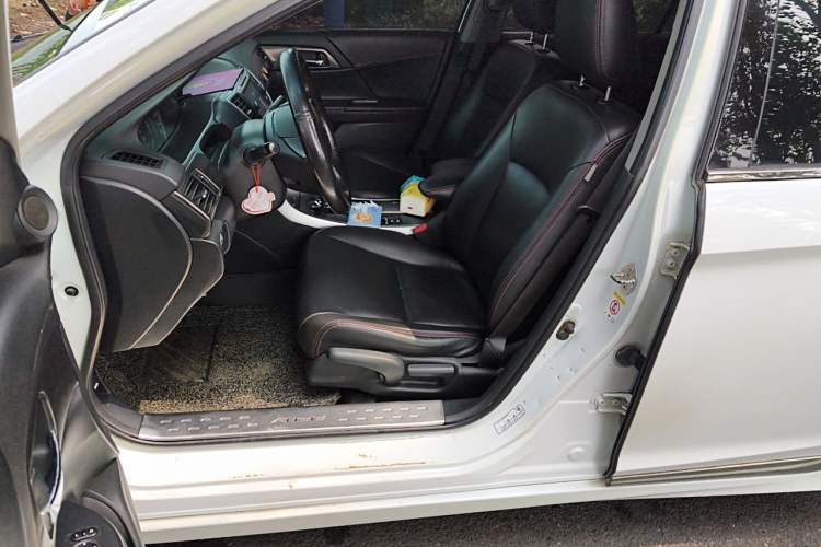 Used Honda Accord 2014 2.0L LX Comfort Edition Left Front Seat