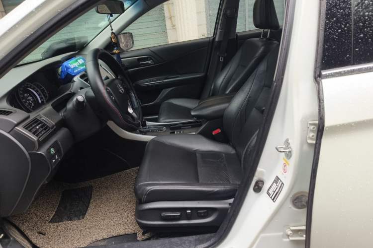 Used Honda Accord 2014 2.0L EX Luxury Edition Left Front Seat