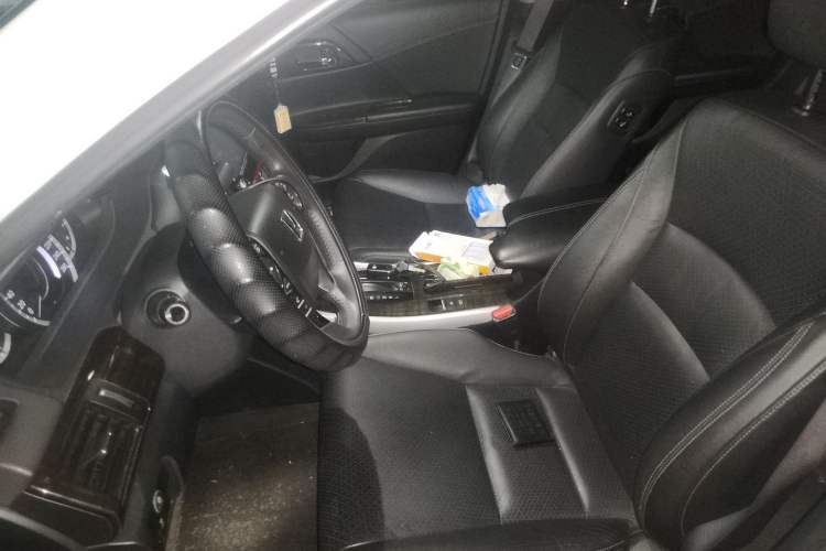 Used Honda Accord 2014 2.4L EXN Luxury Navigation Edition Left Front Seat