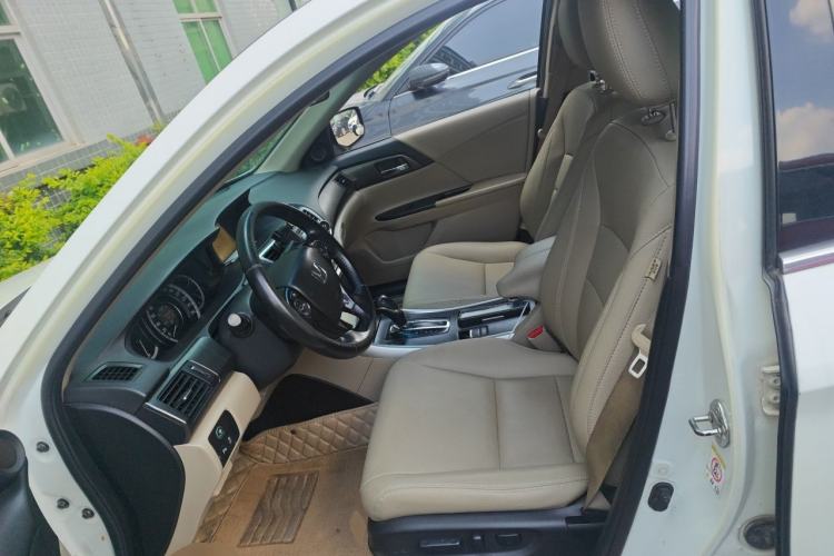 Used Honda Accord 2014 2.0L EX Luxury Edition Left Front Seat