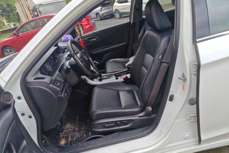 Used Honda Accord 2014 2.0L EX Luxury Edition Left Front Seat