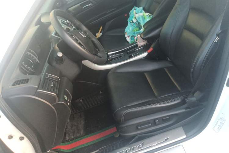 Used Honda Accord 2014 2.0L EXN Luxury Navigation Edition Left Front Seat