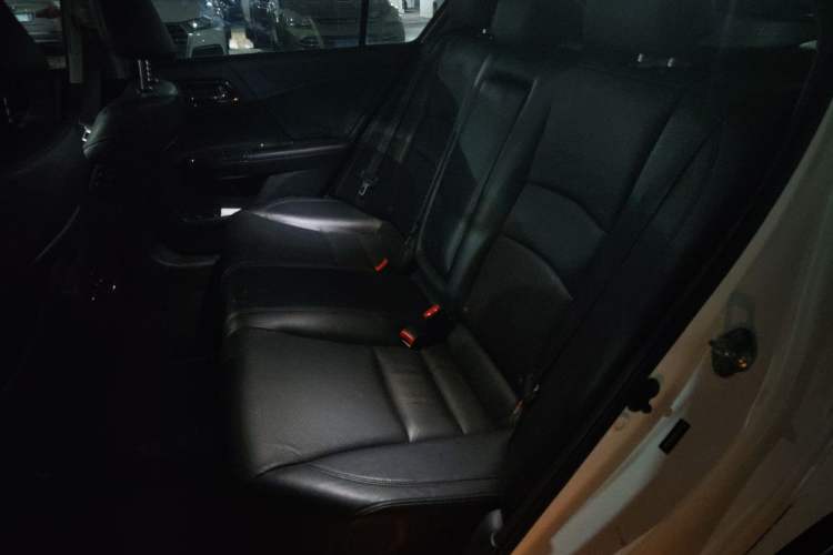 Used Honda Accord 2014 2.4L EX Luxury Edition Left Rear Seat
