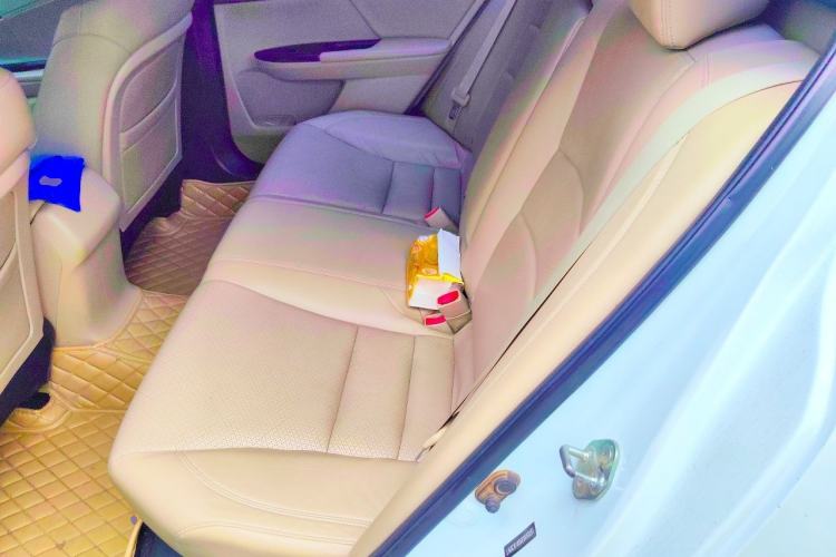 Used Honda Accord 2014 2.0L EX Luxury Edition Left Rear Seat