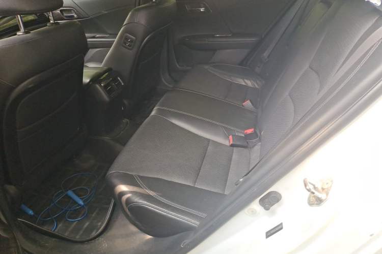 Used Honda Accord 2014 2.4L EX Luxury Edition Left Rear Seat