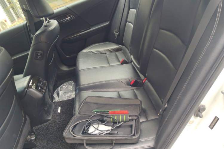 Used Honda Accord 2014 2.4L EX Luxury Edition Left Rear Seat