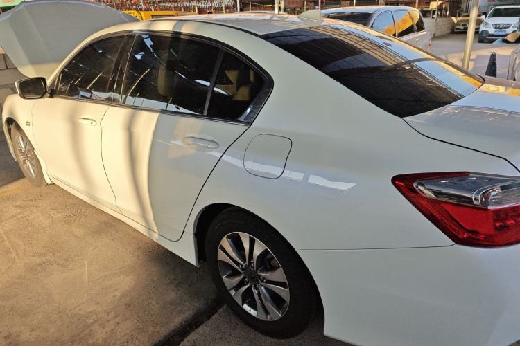 Used Honda Accord 2014 2.0L EX Luxury Edition Left Side