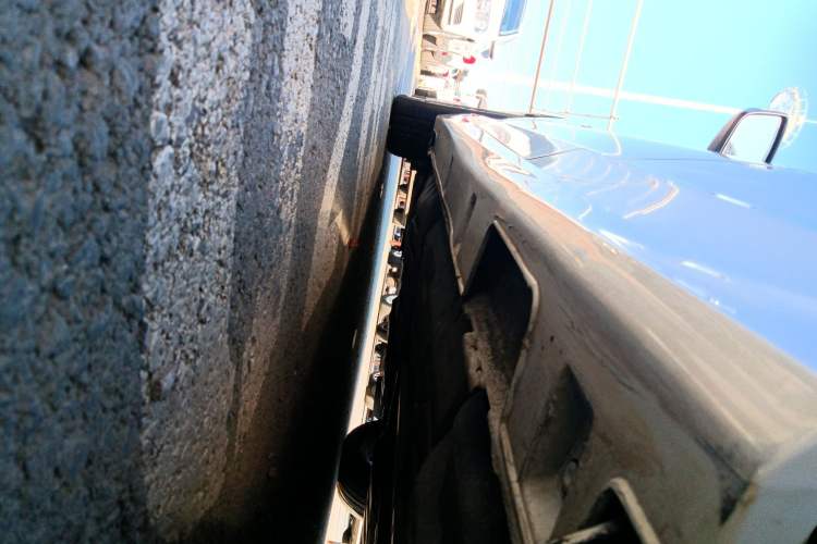Used Honda Accord 2014 2.0L EX Luxury Edition Left Side Sill