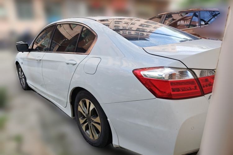 Used Honda Accord 2014 2.0L LX Comfort Edition Rear Left 45 Deg