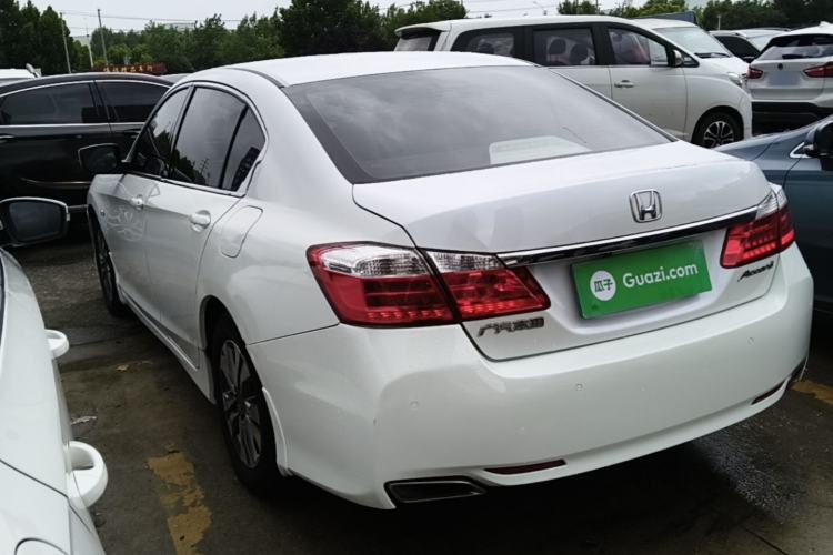 Used Honda Accord 2014 2.0L LX Comfort Edition Rear Left 45 Deg
