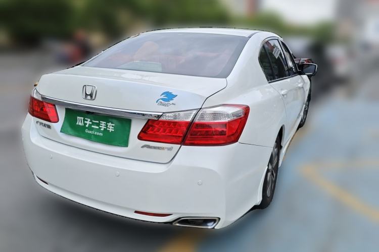 Used Honda Accord 2014 2.0L LX Comfort Edition Rear Right 45 Deg