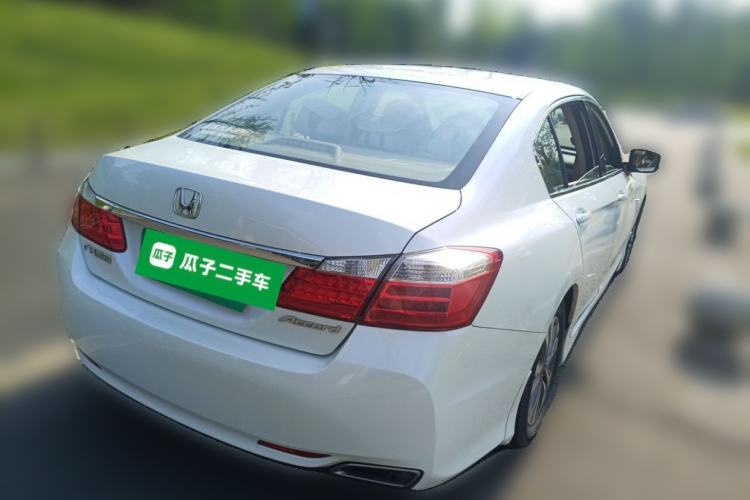 Used Honda Accord 2014 2.0L LX Comfort Edition Rear Right 45 Deg