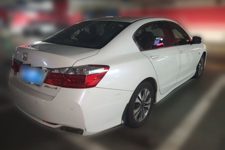 Used Honda Accord 2014 2.0L LX Comfort Edition Rear Right 45 Deg