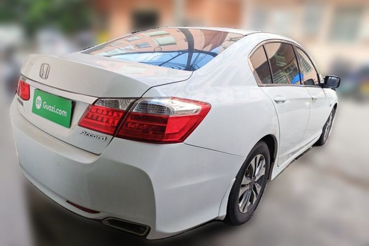 Used Honda Accord 2014 2.0L LX Comfort Edition Rear Right 45 Deg