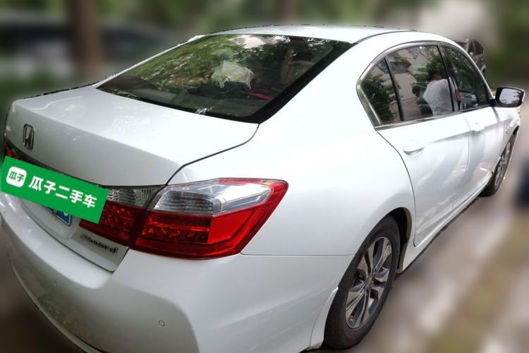 Used Honda Accord 2014 2.0L LX Comfort Edition Rear Right 45 Deg