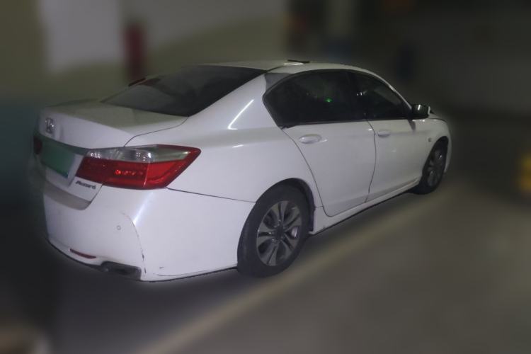 Used Honda Accord 2014 2.0L LX Comfort Edition Rear Right 45 Deg