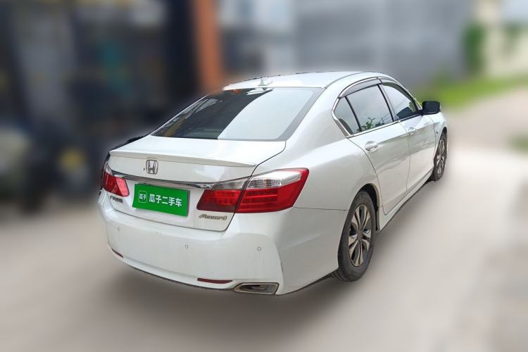 Used Honda Accord 2014 2.0L LX Comfort Edition Rear Right 45 Deg