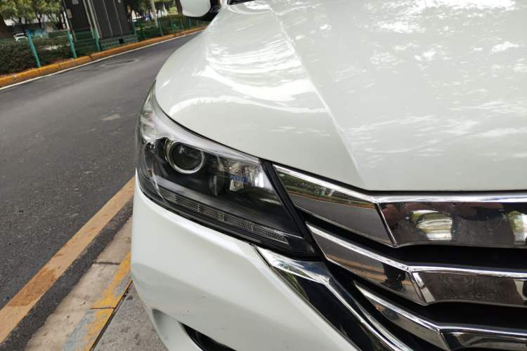 Used Honda Accord 2014 2.0L LX Comfort Edition Right Front Headlight