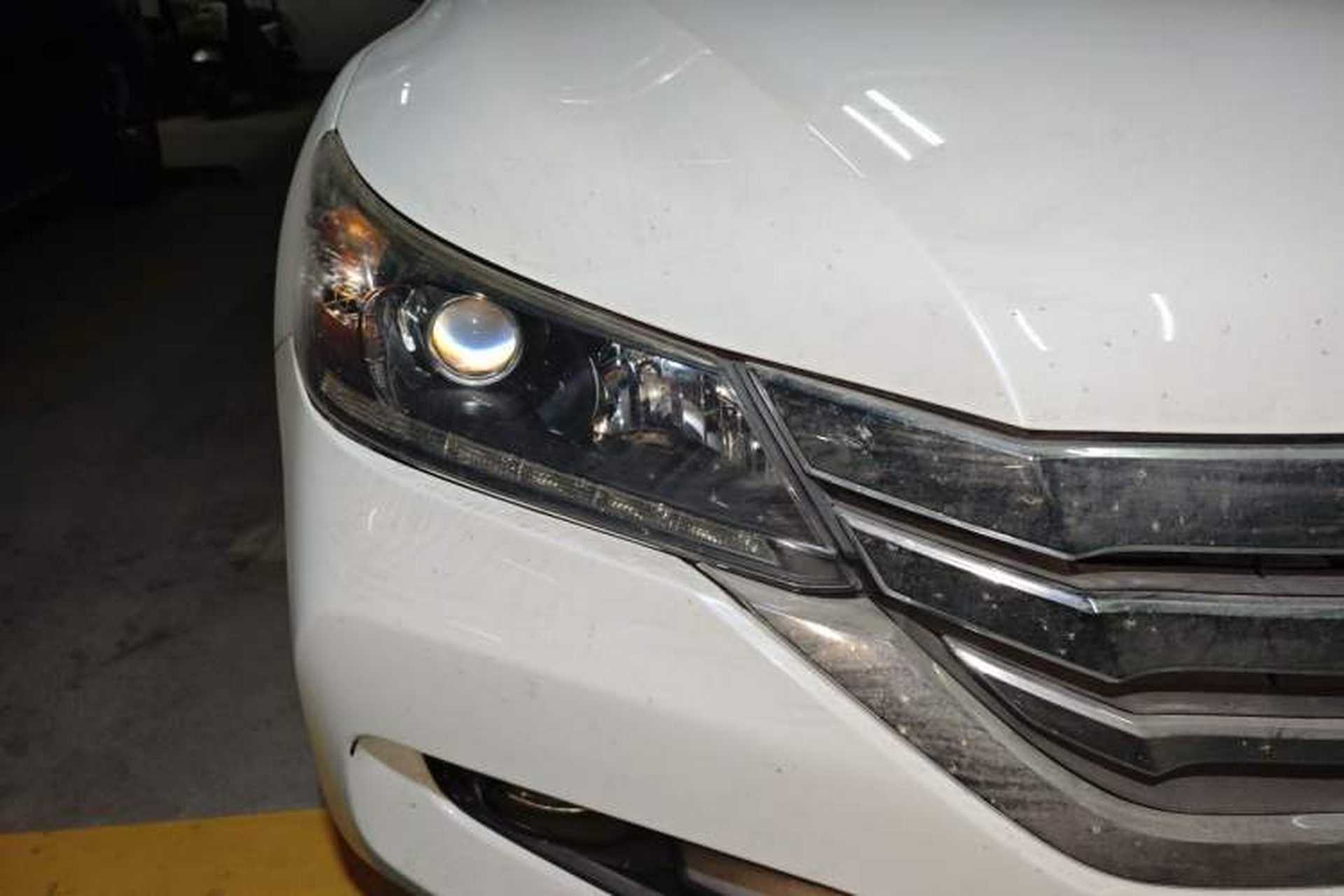 Used Honda Accord 2014 2.0L EX Luxury Edition Right Front Headlight