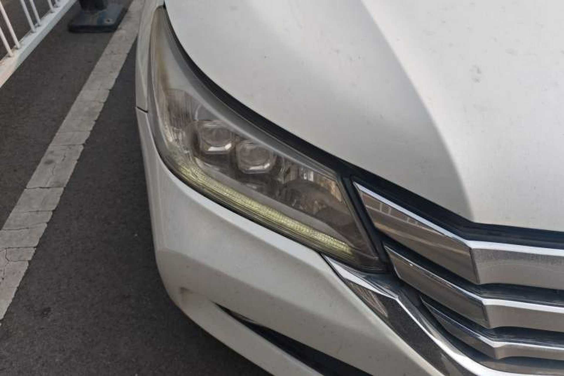 Used Honda Accord 2014 2.4L EX Luxury Edition Right Front Headlight