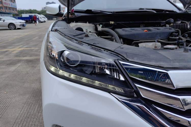 Used Honda Accord 2014 2.0L LX Comfort Edition Right Front Headlight