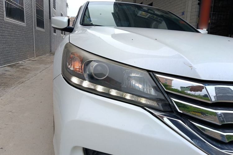 Used Honda Accord 2014 2.0L LX Comfort Edition Right Front Headlight