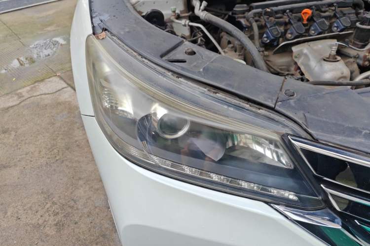 Used Honda Accord 2014 2.0L EX Luxury Edition Right Front Headlight
