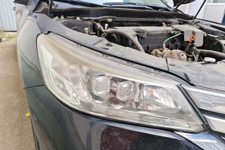 Used Honda Accord 2014 2.4L EX Luxury Edition Right Front Headlight