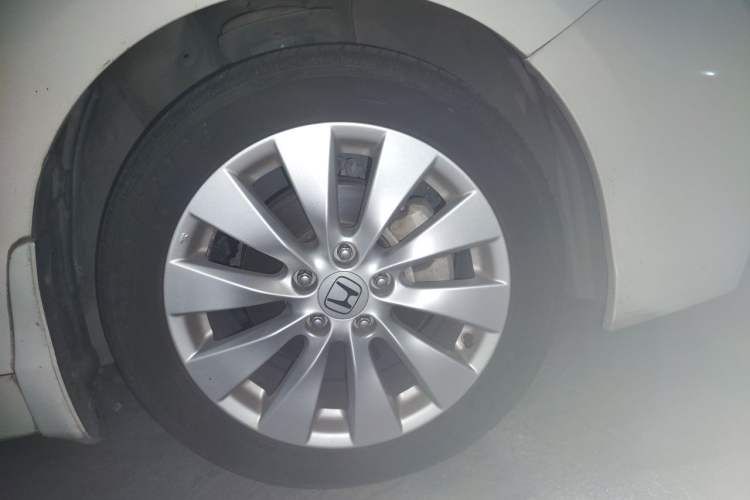 Used Honda Accord 2014 2.4L EX Luxury Edition Right Front Wheel Hub