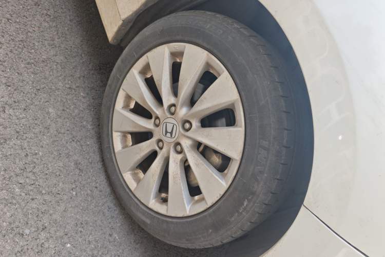 Used Honda Accord 2014 2.4L EX Luxury Edition Right Front Wheel Hub