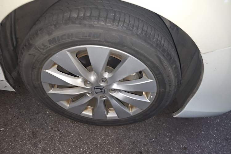 Used Honda Accord 2014 2.4L EX Luxury Edition Right Front Wheel Hub