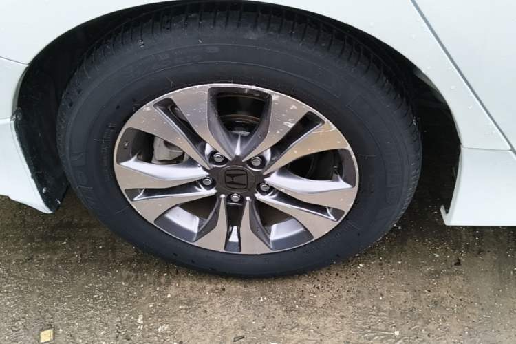 Used Honda Accord 2014 2.0L LX Comfort Edition Right Rear Wheel Hub