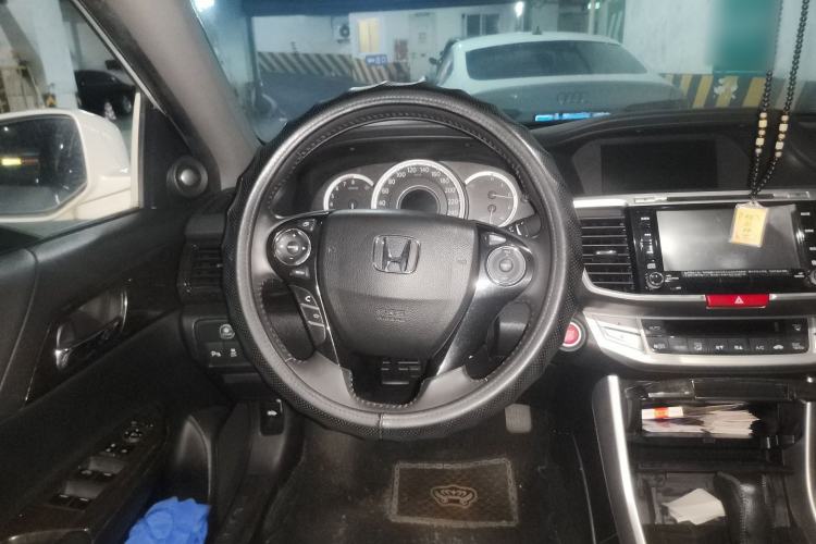 Used Honda Accord 2014 2.4L EXN Luxury Navigation Edition Steering Wheel
