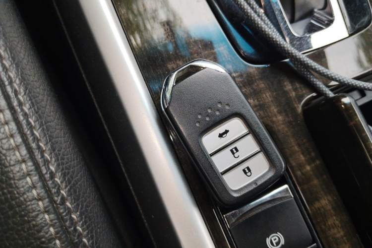 Used Honda Accord 2014 2.4L EX Luxury Edition Vehicle Key